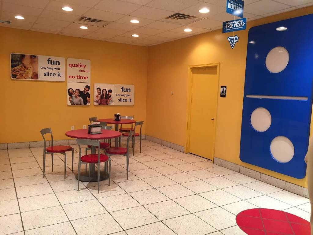 Dominos Pizza | meal delivery | 15 Richwalter Ave, Shippensburg, PA 17257, USA | 7175301010 OR +1 717-530-1010