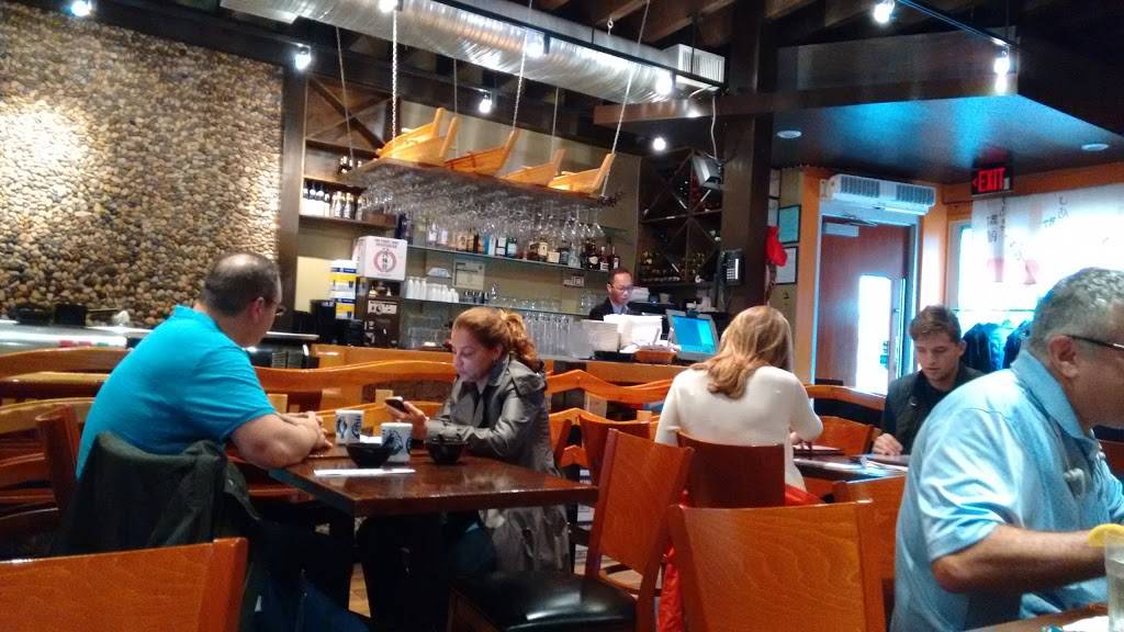 Kira Sushi | restaurant | 4 Lewis Ct, Greenwich, CT 06830, USA | 2034222990 OR +1 203-422-2990