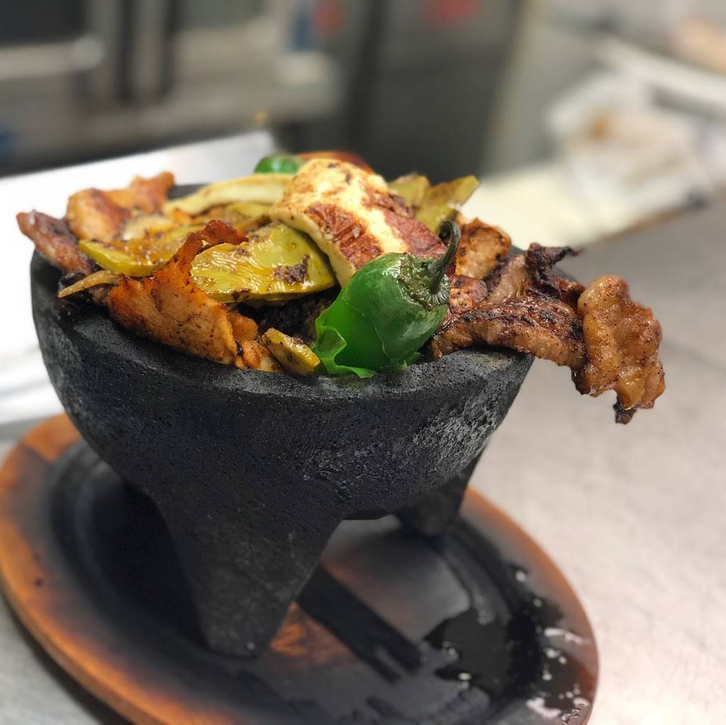 Jalisco Restaurant | restaurant | 325 Walker Chapel Plaza, Fultondale, AL 35068, USA | 2058492137 OR +1 205-849-2137