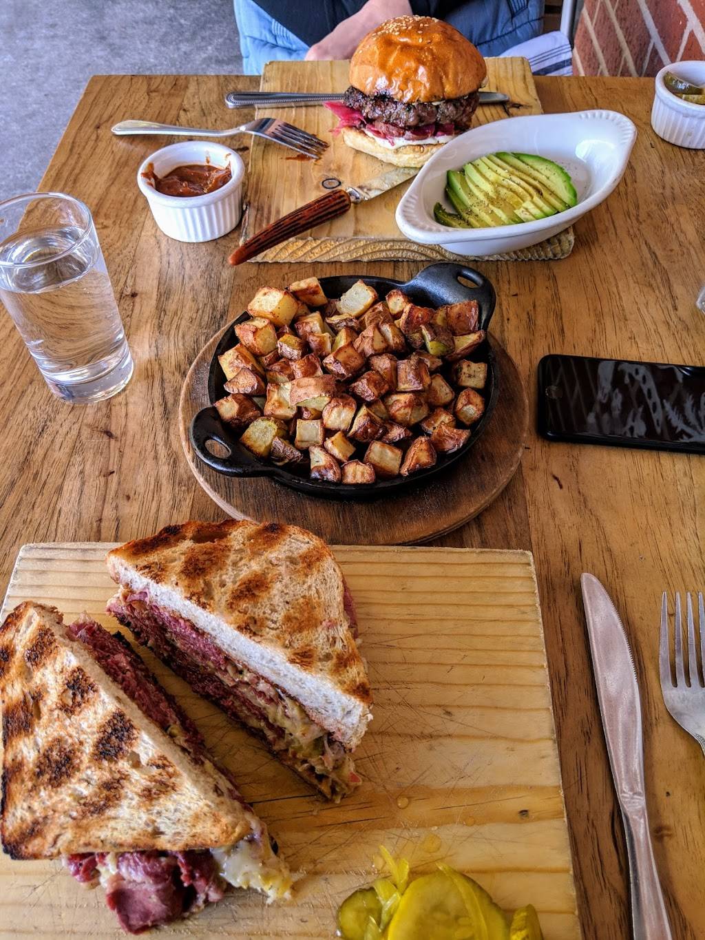 Dai Due | restaurant | 2406 Manor Rd, Austin, TX 78722, USA | 5125240688 OR +1 512-524-0688