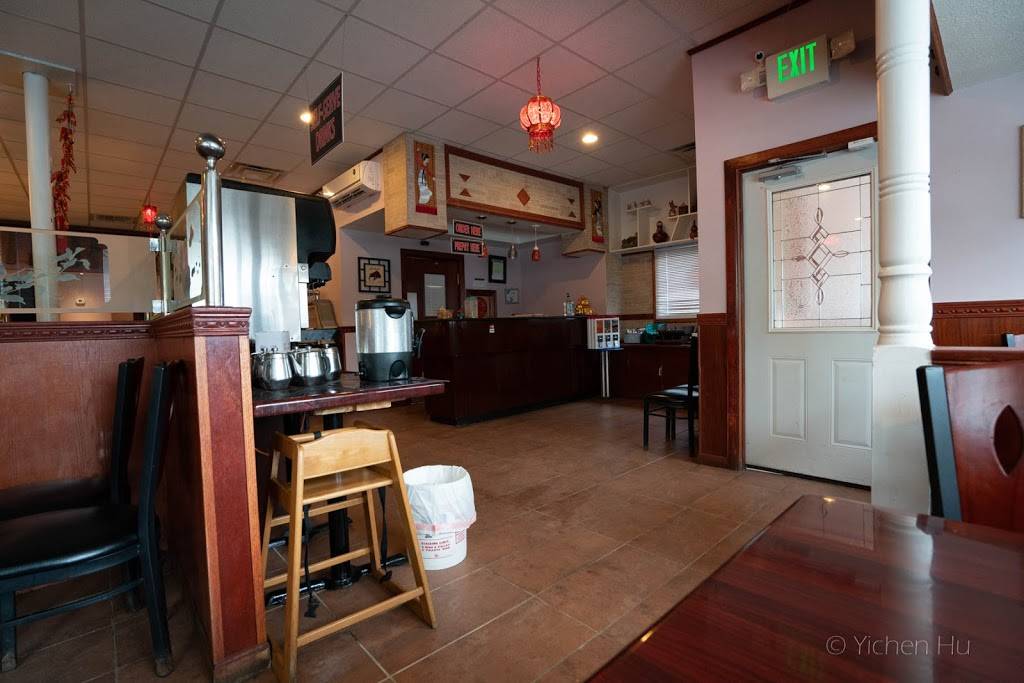 China House | restaurant | 104 E Main St, Bloomfield, IN 47424, USA | 8123843782 OR +1 812-384-3782