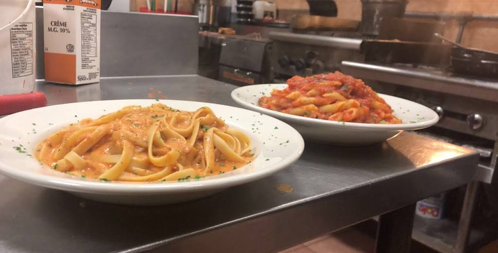 Pomodoro Italian Kitchen | restaurant | 200 County Ct Blvd, Brampton, ON L6W 4K7, Canada | 9054501100 OR +1 905-450-1100