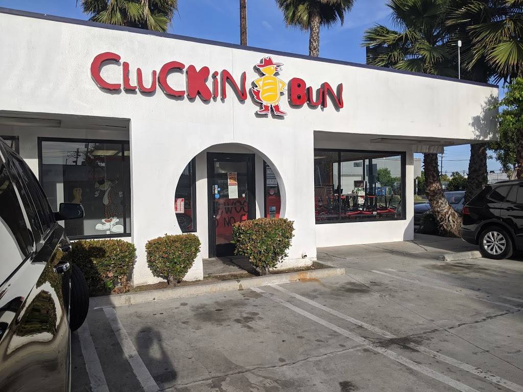 Cluckin Bun | restaurant | 1100 W Florence Ave #D, Inglewood, CA 90301, USA | 4242235037 OR +1 424-223-5037