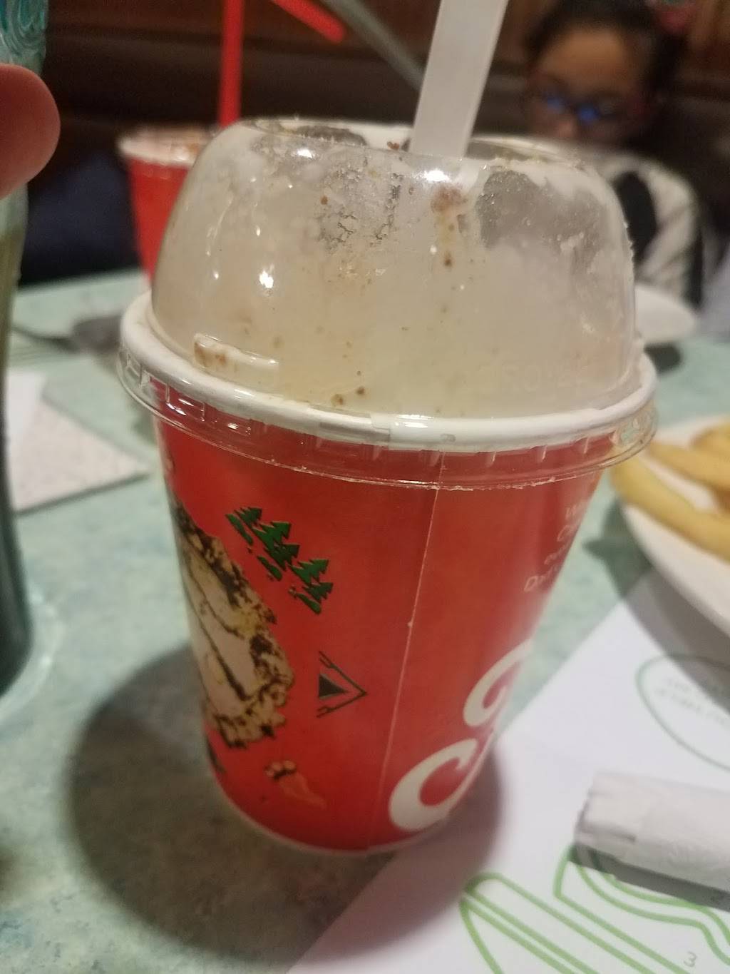 Friendlys | restaurant | 180 Ferry Rd, Old Bridge, NJ 08857, USA | 7323609909 OR +1 732-360-9909