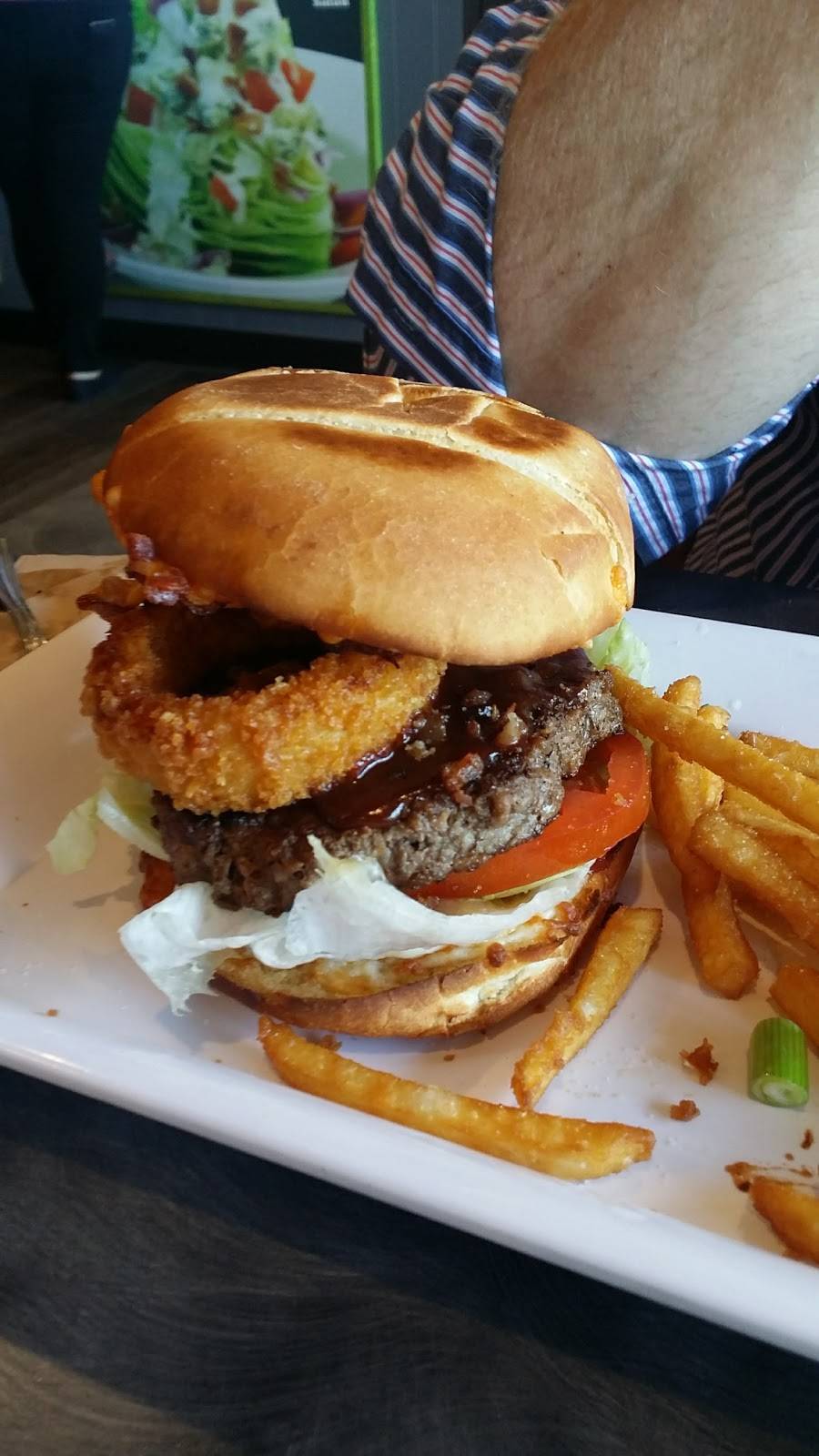 Round Table Clubhouse | meal delivery | 1831 Bellevue Rd, Atwater, CA 95301, USA | 2093572451 OR +1 209-357-2451