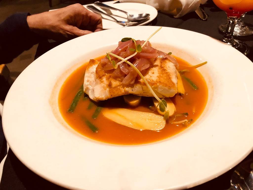 Olives Casual Cuisine | restaurant | 1591 London Line, Sarnia, ON N7T 7H2, Canada | 5195411333 OR +1 519-541-1333