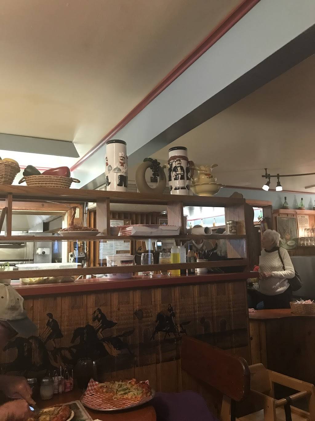 Roman Villa Pizza | restaurant | 3005 N Nevada Ave, Colorado Springs, CO 80907, USA | 7196351806 OR +1 719-635-1806