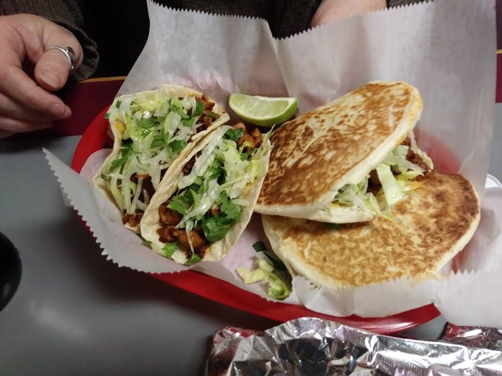 Nortenos Menudo | restaurant | 2323 S Broadway, Wichita, KS 67219, USA | 3164407410 OR +1 316-440-7410