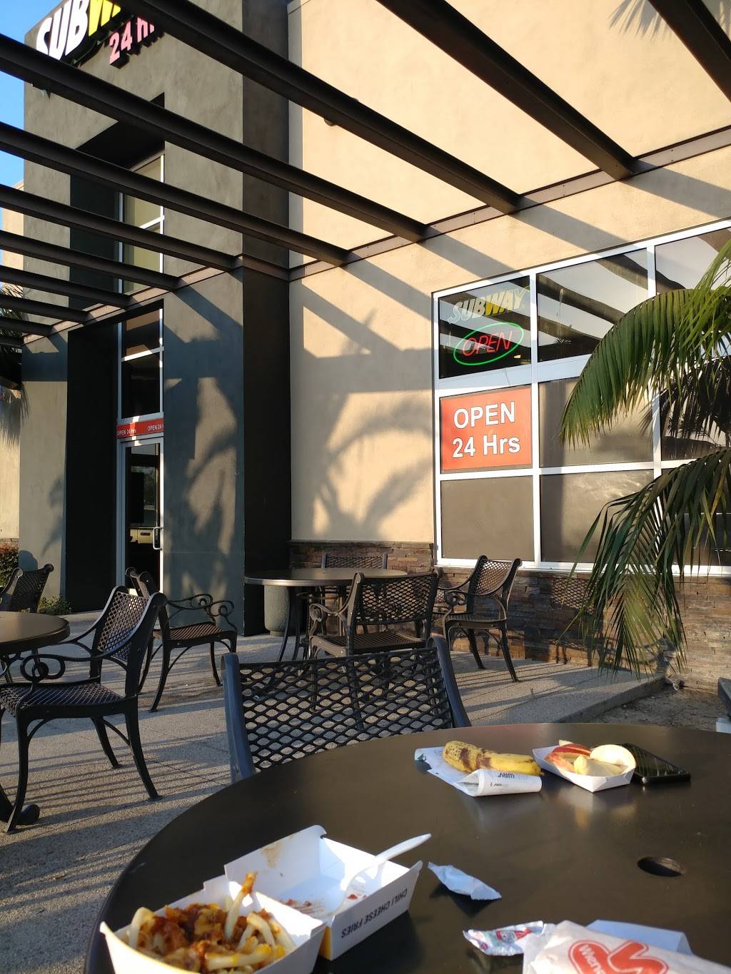 Subway | restaurant | 2811 Saviers Rd, Oxnard, CA 93033, USA | 8054872900 OR +1 805-487-2900