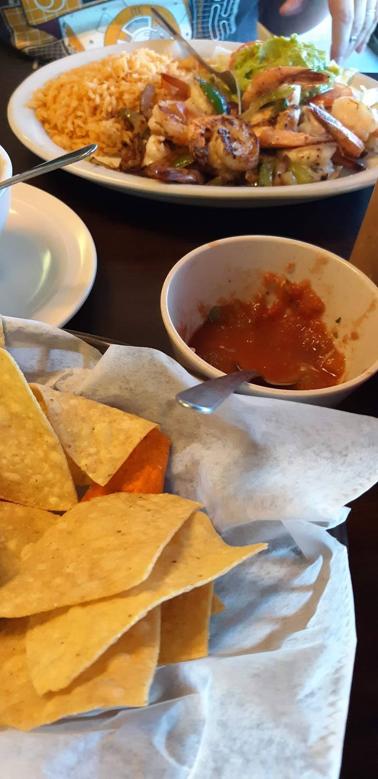 Taqueria Los Tres Potrillos | restaurant | 1945 Horne Rd, Corpus Christi, TX 78416, USA | 3619295185 OR +1 361-929-5185