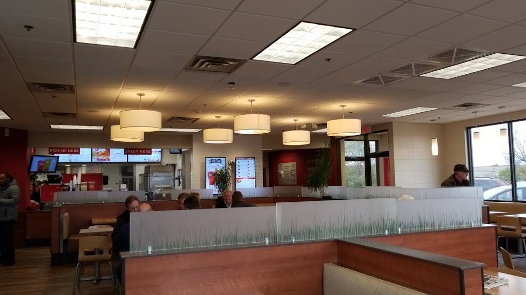 Wendys | restaurant | 4071 167th St, Oak Forest, IL 60452, USA | 7083313498 OR +1 708-331-3498