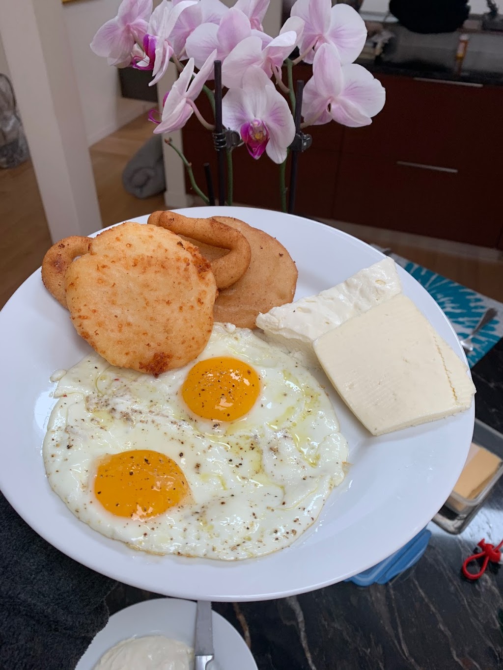 Gourmet Antojitos LLC | restaurant | 544 North Ave, Weston, MA 02493, USA | 8573020767 OR +1 857-302-0767