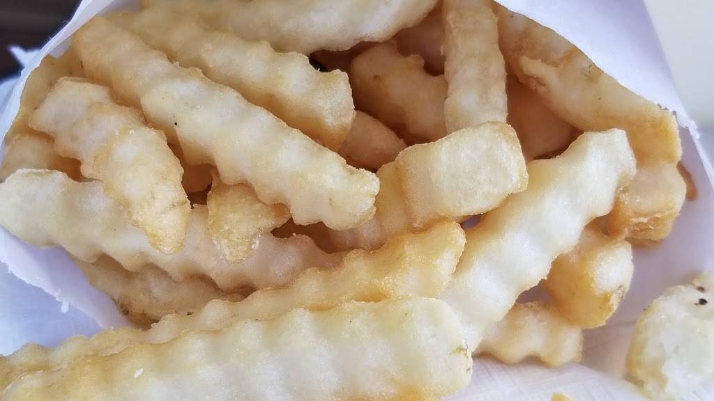 Dog-N-Shake | restaurant | 1640 S Hillside St, Wichita, KS 67211, USA | 3166856631 OR +1 316-685-6631