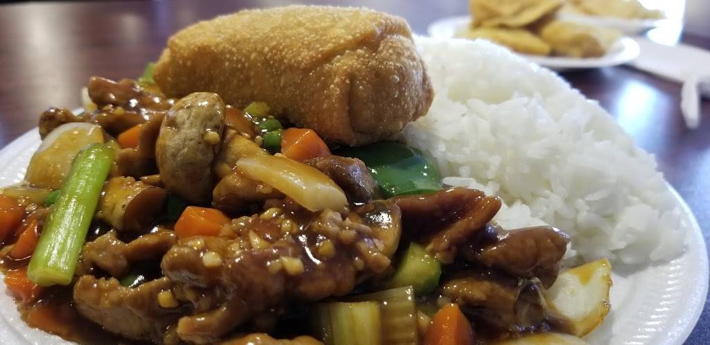 Royal Mandarin Express | restaurant | 11 Meadows Shopping Ctr, Terre Haute, IN 47803, USA | 8124781113 OR +1 812-478-1113