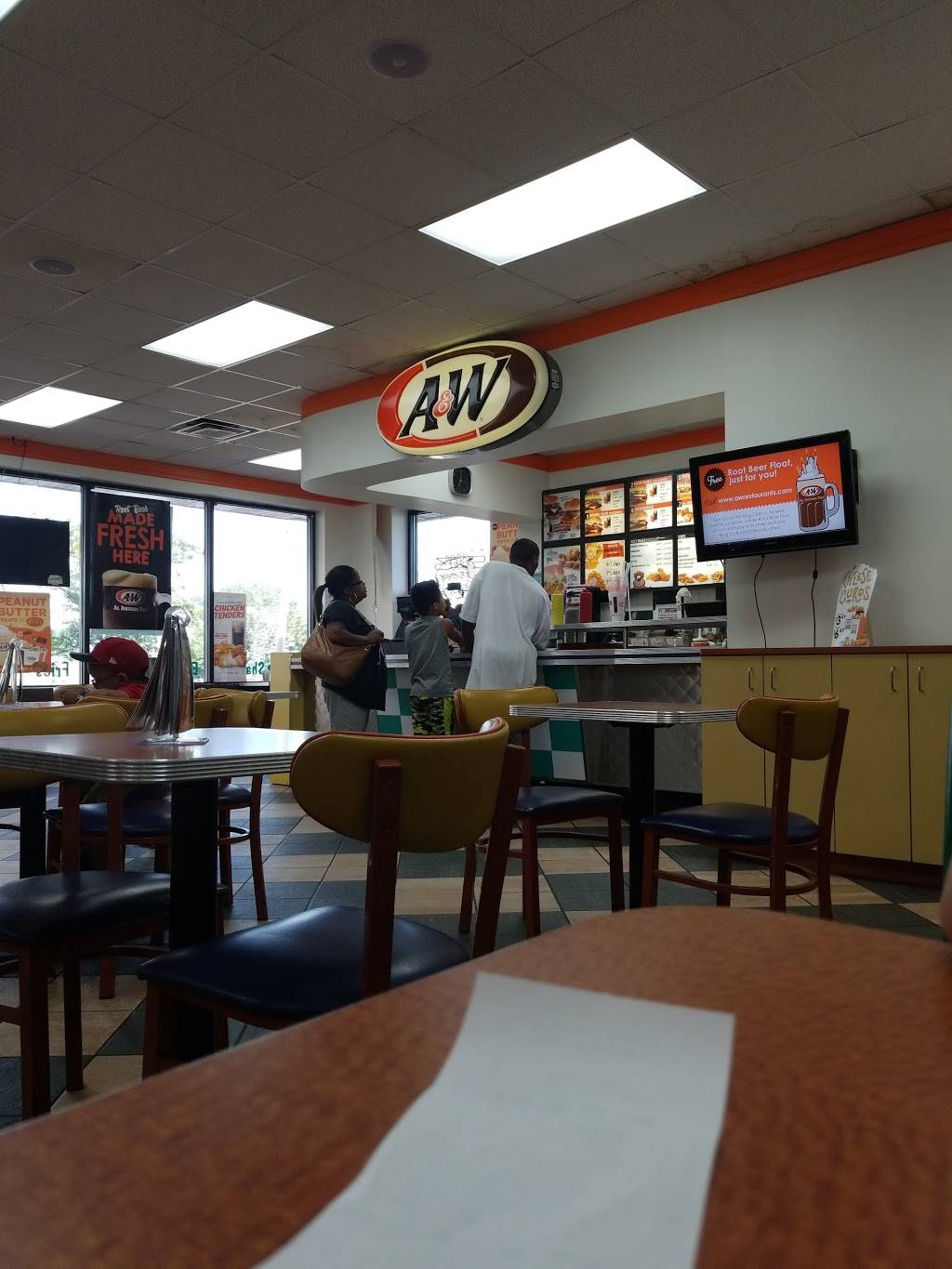 A&W Restaurant | restaurant | 22901 Mound Rd, Warren, MI 48091, USA | 5867569000 OR +1 586-756-9000
