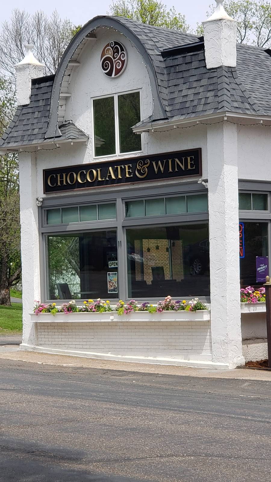 St Croix Chocolate Co |  | 11 Judd St, Marine on St Croix, MN 55047, USA | 6514331400 OR +1 651-433-1400