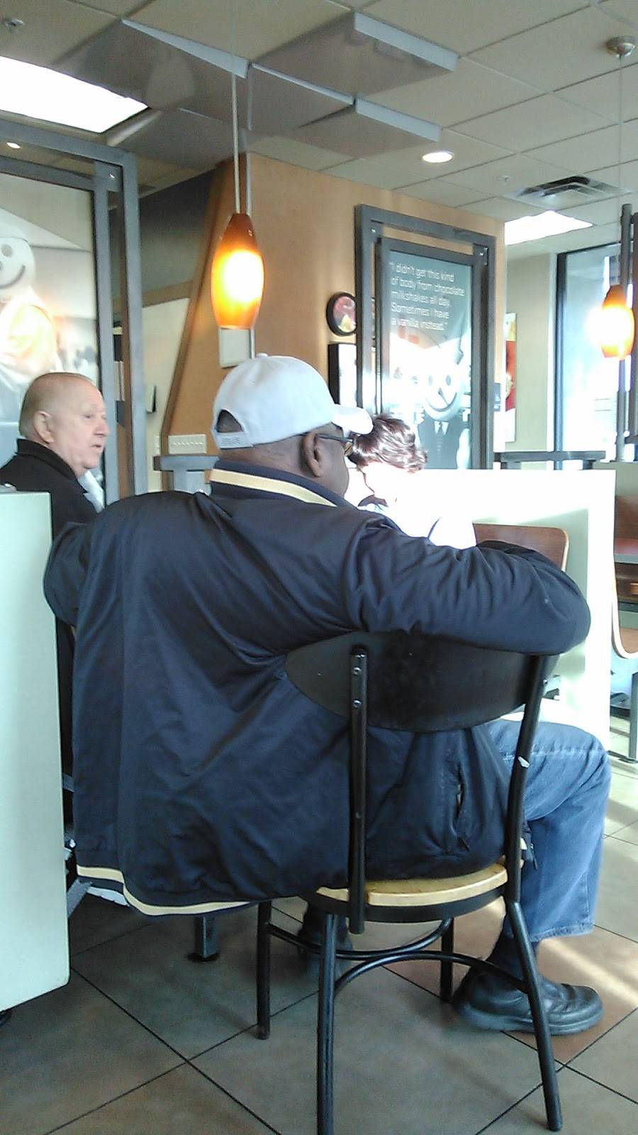 Jack in the Box | restaurant | 1533 Fremont Blvd, Seaside, CA 93955, USA | 8313942747 OR +1 831-394-2747