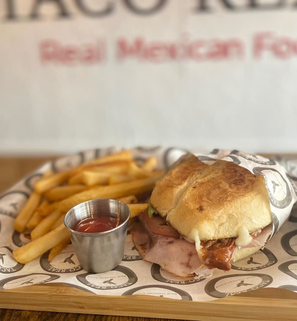 Taco Real-Real Mexican Food | restaurant | 10315 W Sample Rd, Coral Springs, FL 33065, USA | 9549067777 OR +1 954-906-7777