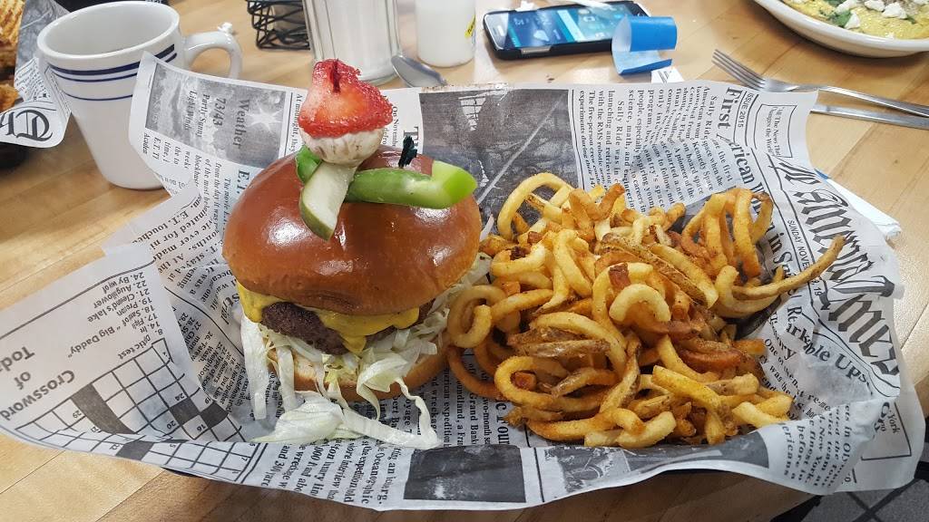 Barneys Family Diner | restaurant | 108 E Michigan Ave, Grass Lake, MI 49240, USA | 5175228897 OR +1 517-522-8897