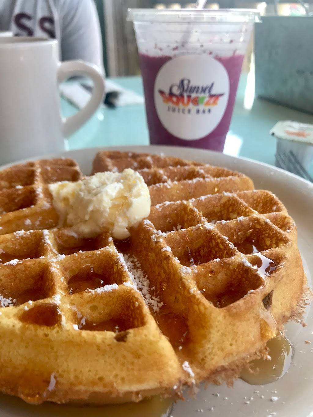 Sunset Pier Restaurant and Juice Bar | restaurant | 86th and The Bay, Sea Isle City, NJ 08243, USA | 6092635200 OR +1 609-263-5200