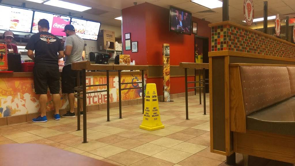 Popeyes Louisiana Kitchen | restaurant | 520 New Los Angeles Ave, Moorpark, CA 93021, USA | 8055629001 OR +1 805-562-9001