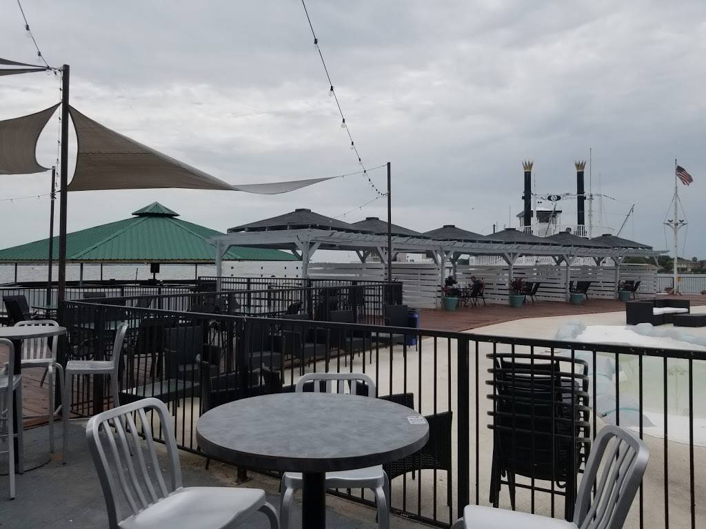 Wave on Lake Conroe | restaurant | 7041 Kingston Cove Ln, Willis, TX 77318, USA | 9366667297 OR +1 936-666-7297