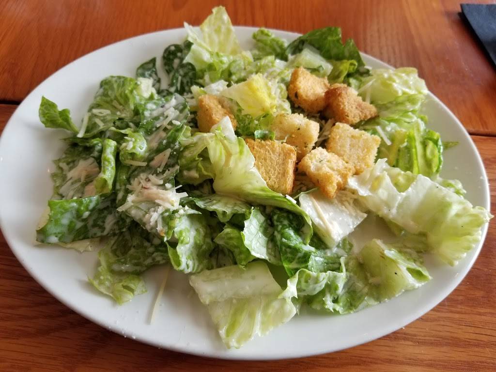 Mitchells Fish Market | meal takeaway | 17600 Haggerty Rd, Livonia, MI 48152, USA | 7344643663 OR +1 734-464-3663