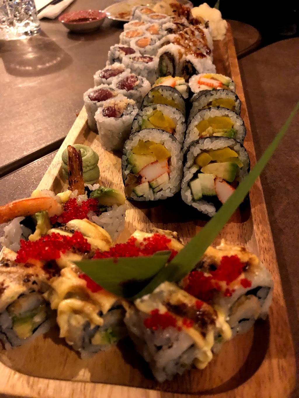 Shibui Eatery + Sushi Bar | restaurant | 600 Mt Pleasant Rd, Toronto, ON M4S 2M8, Canada | 4163221000 OR +1 416-322-1000