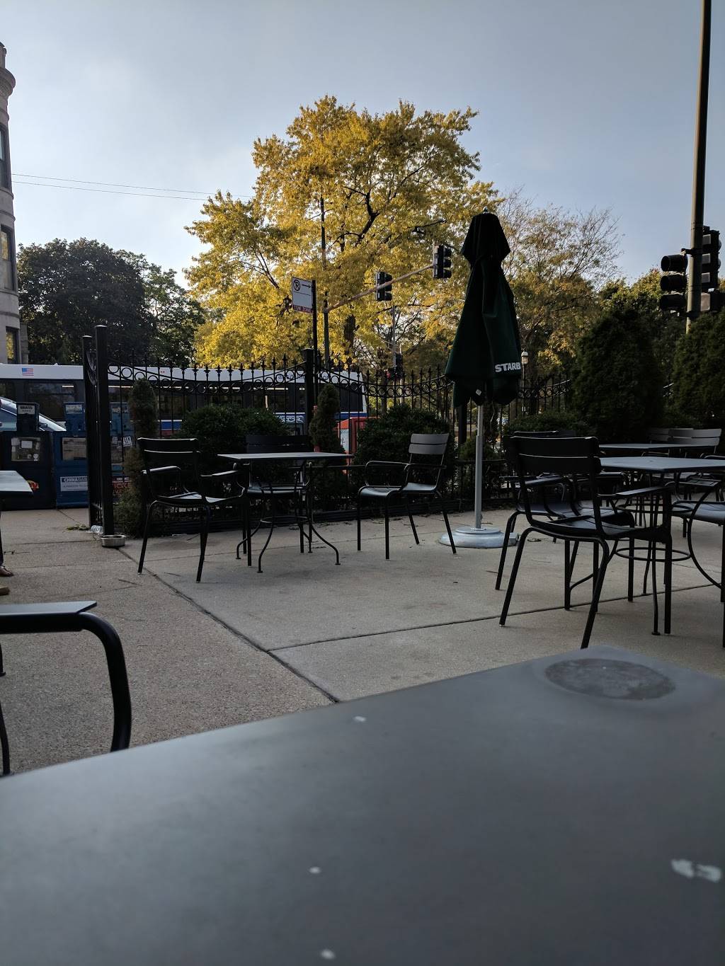 Starbucks | cafe | 2543 N California Ave, Chicago, IL 60647, USA | 7737729357 OR +1 773-772-9357