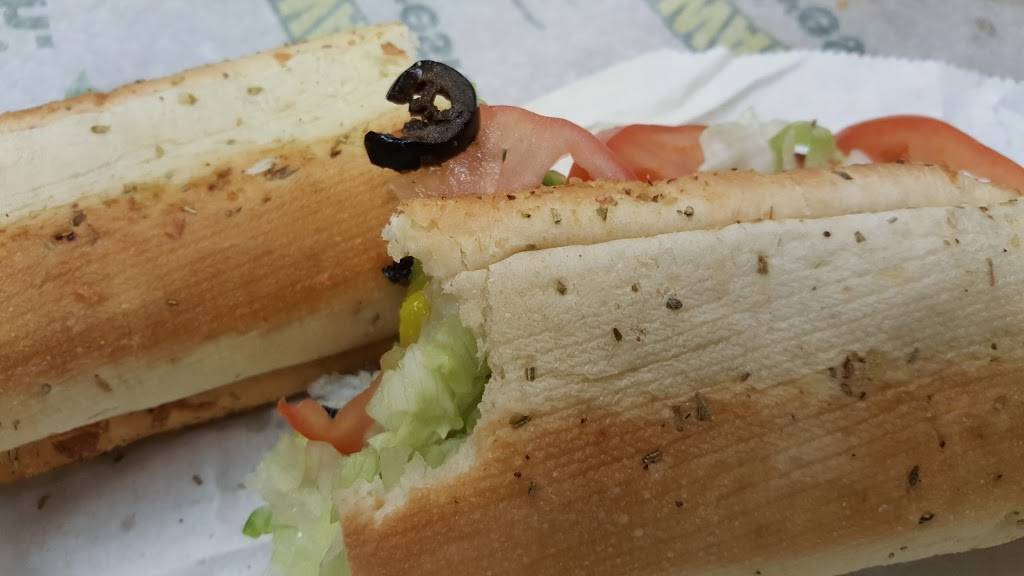 Subway | restaurant | 950 Ridge Ave, Pittsburgh, PA 15212, USA | 4123212384 OR +1 412-321-2384