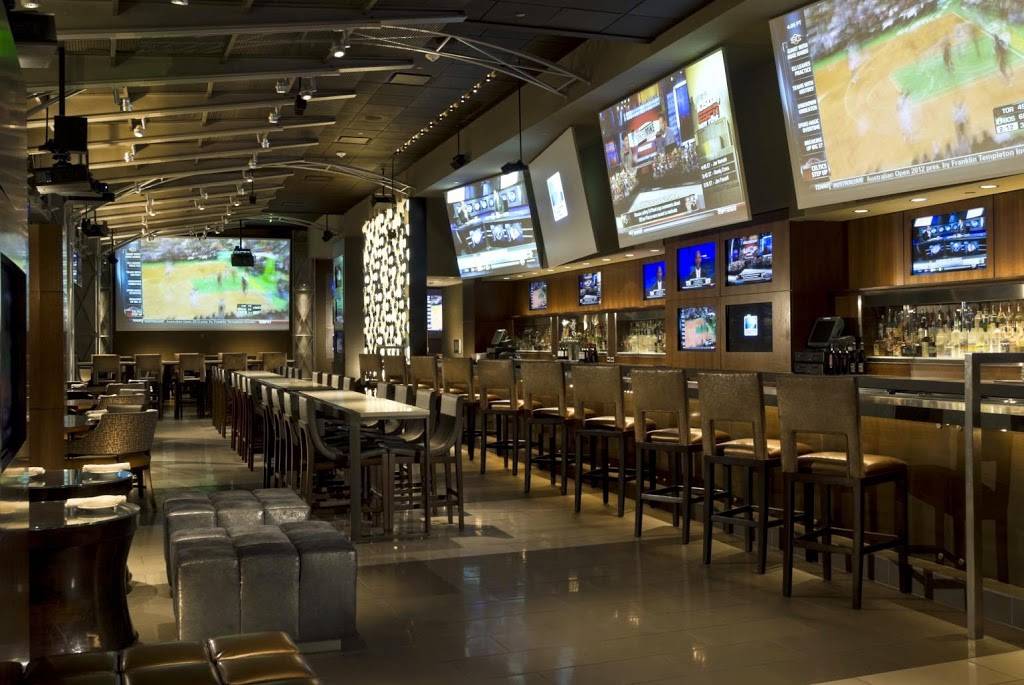 The Owners Box | restaurant | 555 S Lamar St, Dallas, TX 75202, USA | 2146524805 OR +1 214-652-4805