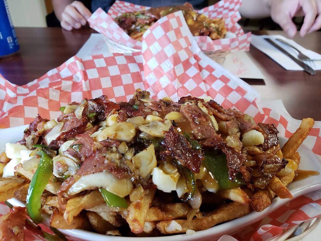 Restaurant 4 Saisons | restaurant | 199 Rue Principale, Lac-du-Cerf, QC J0W 1S0, Canada | 8195974295 OR +1 819-597-4295