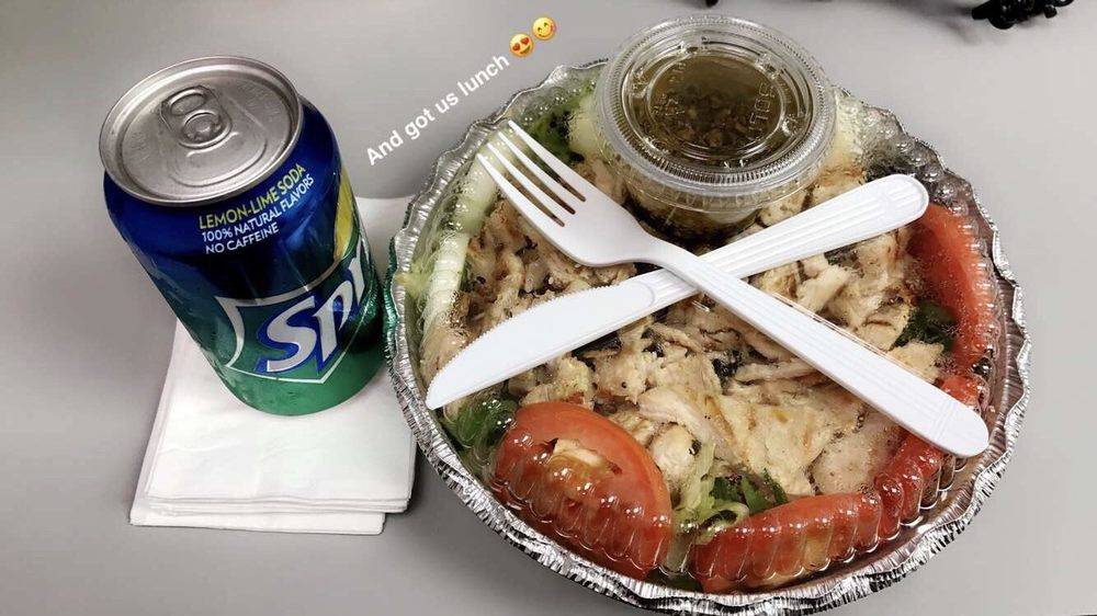 Pizza Supreme | restaurant | 678 Stewart Ave, Garden City, NY 11530, USA | 5162284300 OR +1 516-228-4300