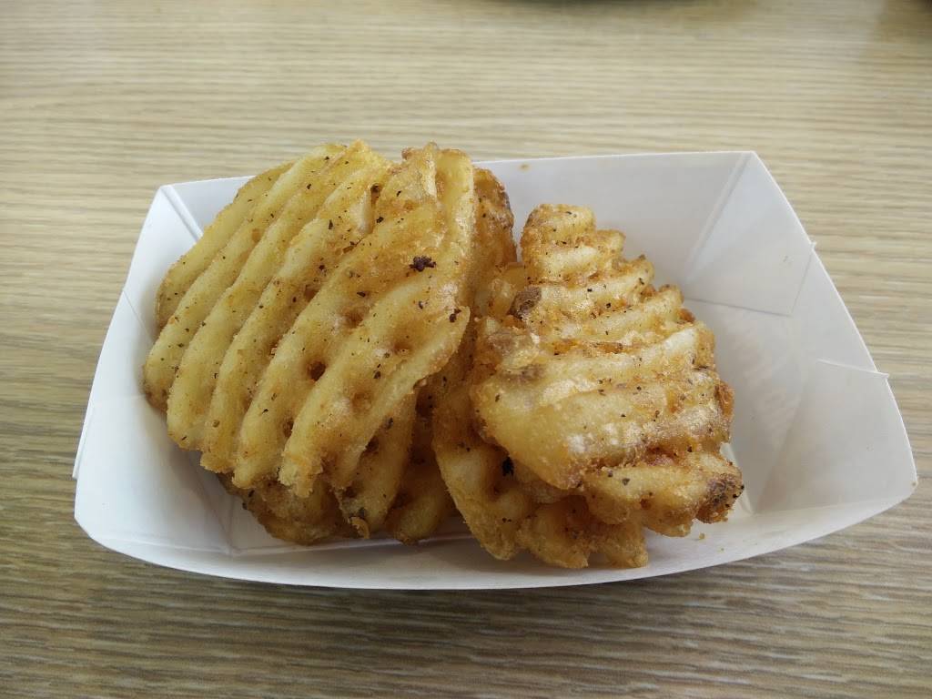 Pollo Tropical | restaurant | 7643 W Colonial Dr, Orlando, FL 32818, USA | 4072936118 OR +1 407-293-6118