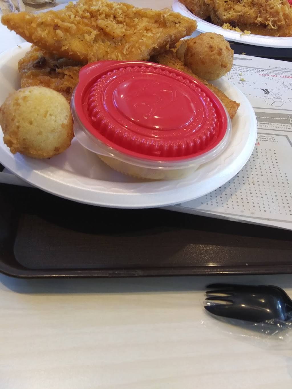 Long John Silvers | restaurant | 451 W North St, Kendallville, IN 46755, USA | 2603471160 OR +1 260-347-1160