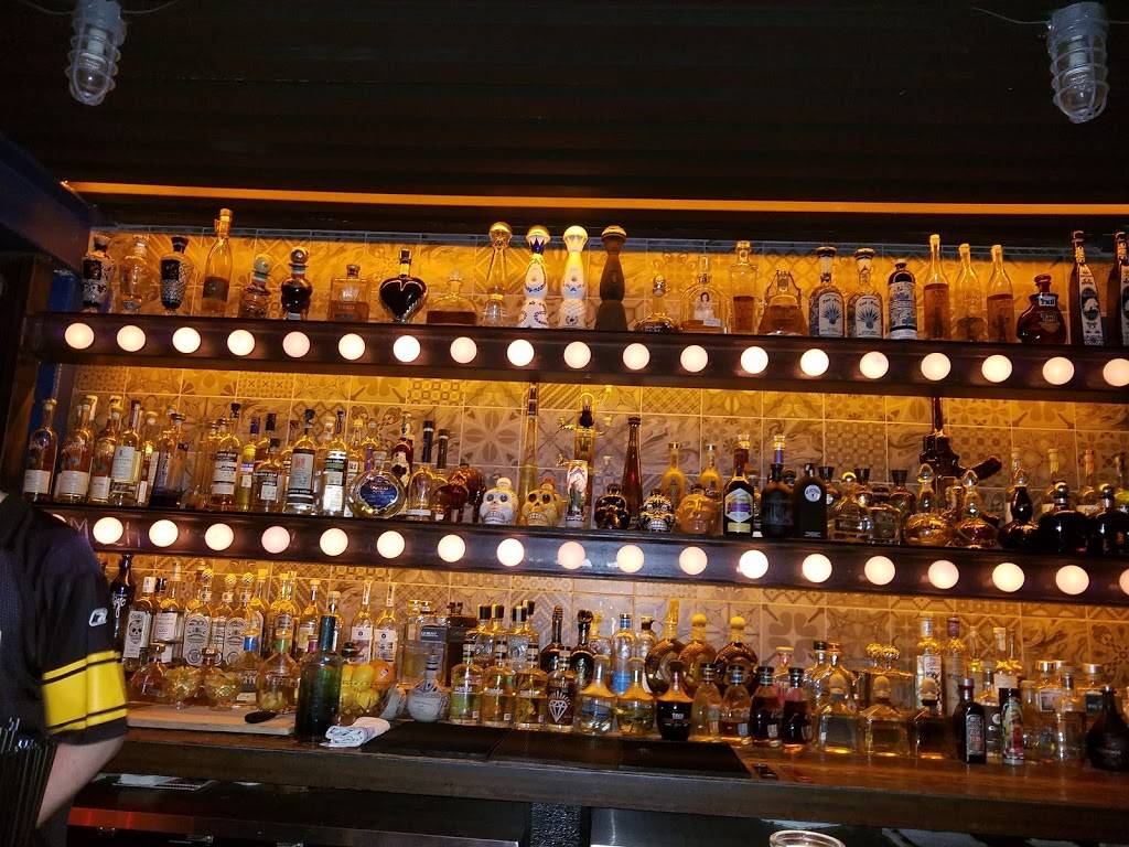 täkō | restaurant | 214 6th St, Pittsburgh, PA 15222, USA | 4124718256 OR +1 412-471-8256