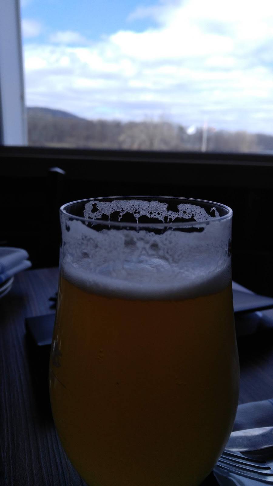 The Boathouse Restaurant | restaurant | 1 Alvord St, South Hadley, MA 01075, USA | 4135362342 OR +1 413-536-2342