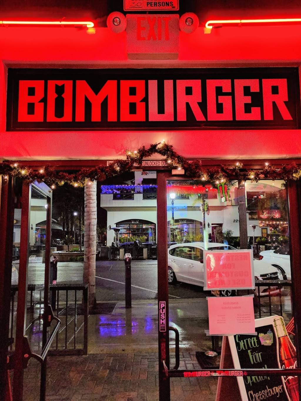 Bomburger | restaurant | 200 Main St #114, Huntington Beach, CA 92648, USA | 7149692662 OR +1 714-969-2662