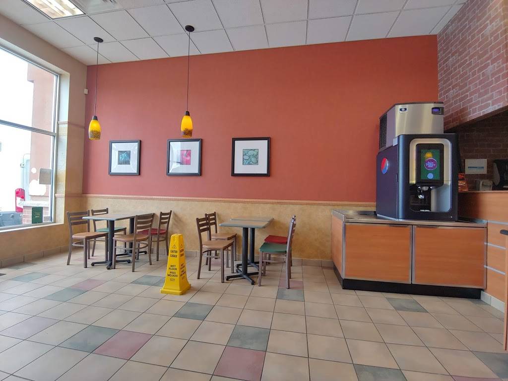 Subway | restaurant | 2013 Lawrence Ave W Unit 2, Toronto, ON M9N 0A3, Canada | 6474357518 OR +1 647-435-7518