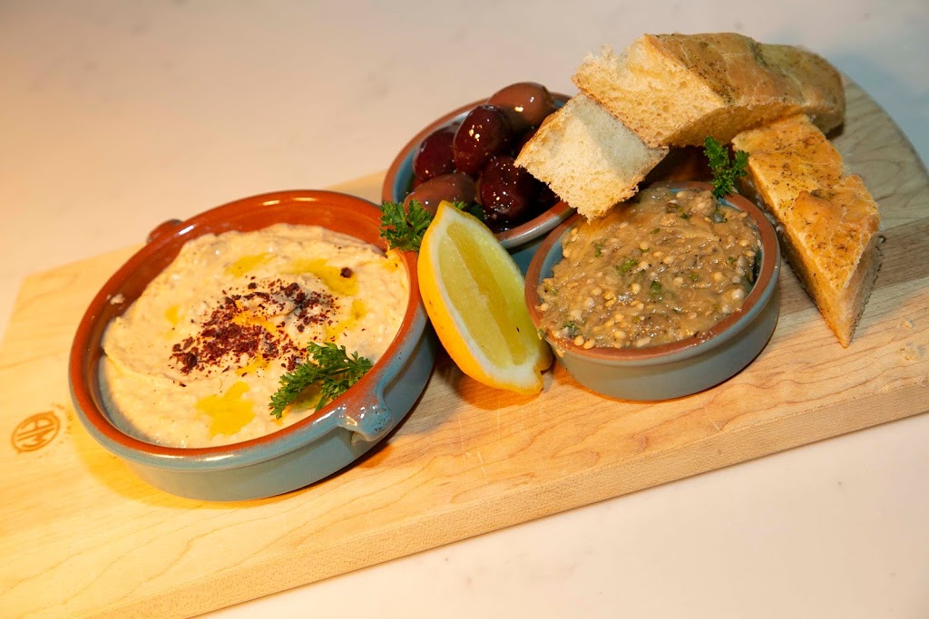 Amfora Mediterranean Restaurant | restaurant | 8076 Mediterranean Drive Suite 107, Estero, FL 33928, USA | 2399494038 OR +1 239-949-4038