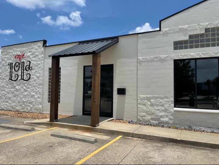 Cafe Lola - Rue Louis | restaurant | 205 Rue Louis XIV, Lafayette, LA 70508, USA | 3374505652 OR +1 337-450-5652