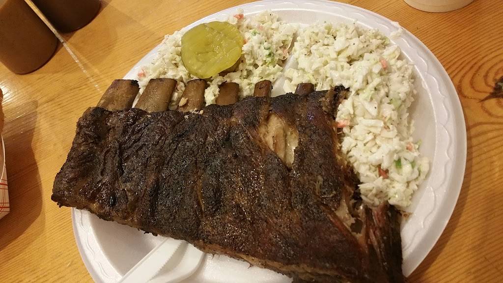 Henrys Smokehouse | restaurant | 1842 Woodruff Rd, Greenville, SC 29607, USA | 8642139770 OR +1 864-213-9770