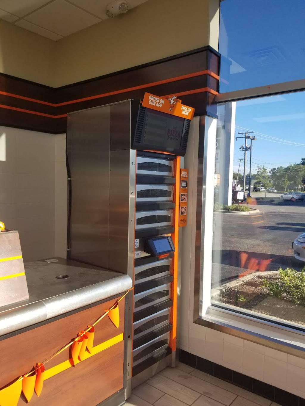 Little Caesars Pizza | meal takeaway | 7201c W Dempster St, Niles, IL 60714, USA | 8473139182 OR +1 847-313-9182