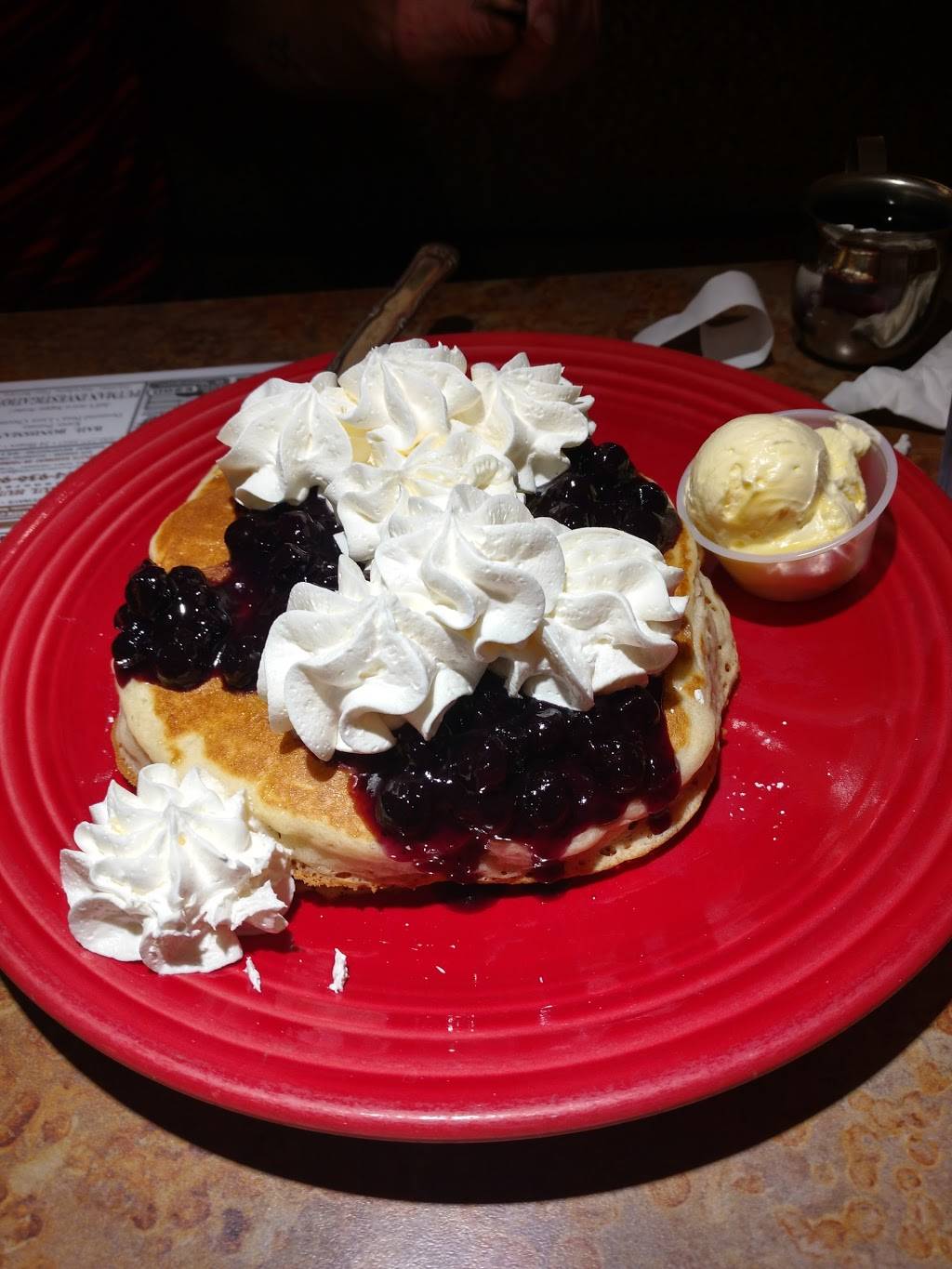 Christos Family Dining | restaurant | 1951 S Heaton St, Knox, IN 46534, USA | 5747727006 OR +1 574-772-7006