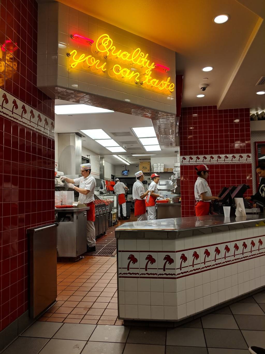 In-N-Out Burger | restaurant | 555 Willie Stargell Ave, Alameda, CA 94501, USA | 8007861000 OR +1 800-786-1000