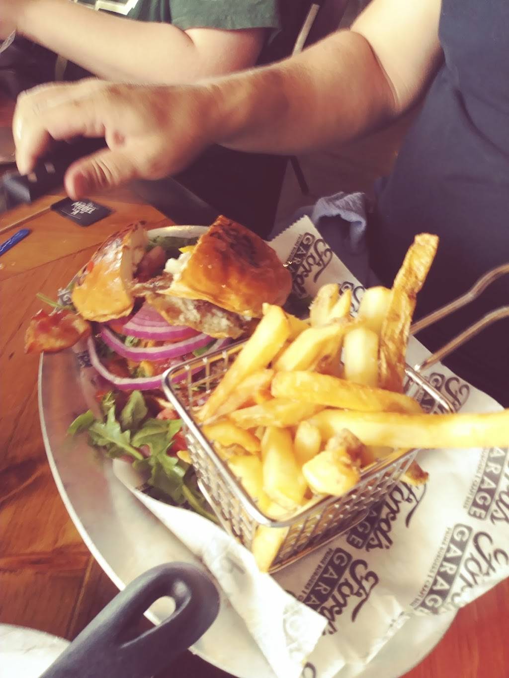 Fords Garage | restaurant | 879 Lakeland Park Center Dr, Lakeland, FL 33809, USA | 8633373673 OR +1 863-337-3673