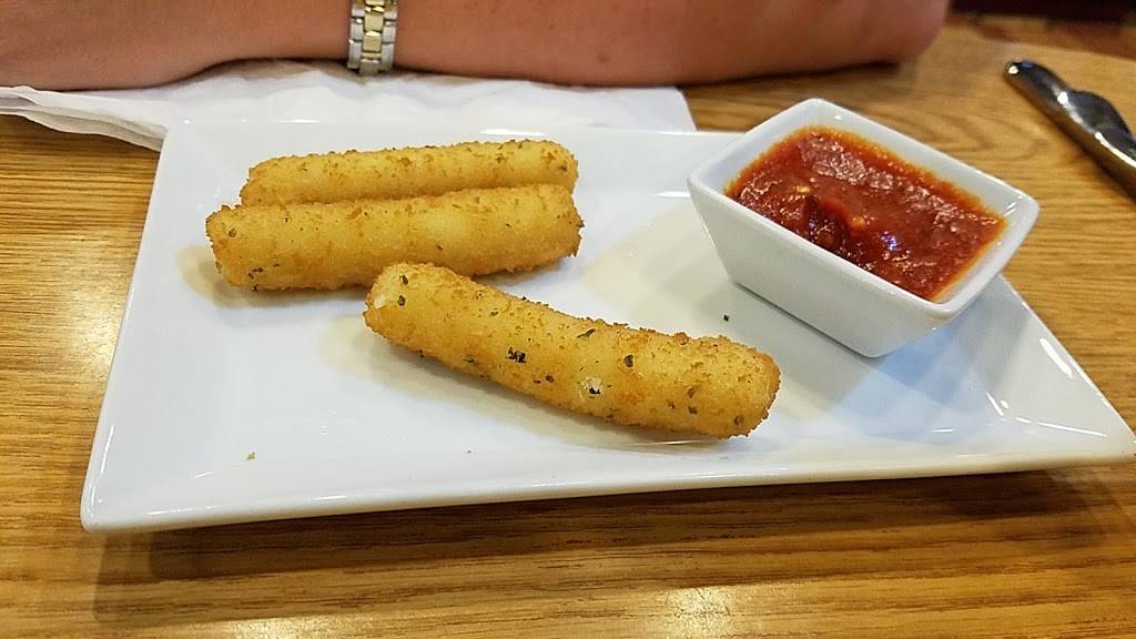 Kings Family Restaurants | restaurant | 200 Sheffield Dr, Delmont, PA 15626, USA | 7244686020 OR +1 724-468-6020