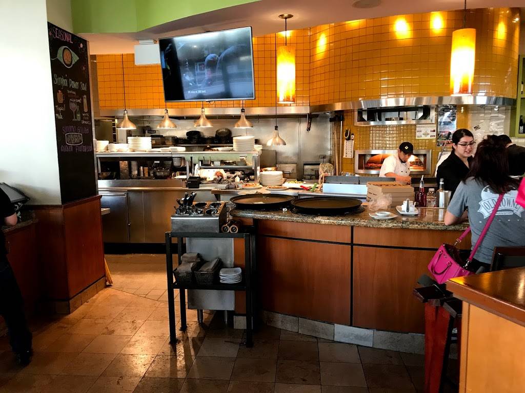 California Pizza Kitchen at Oakbrook | restaurant | 551 Oakbrook Center, Oak Brook, IL 60523, USA | 6305717800 OR +1 630-571-7800