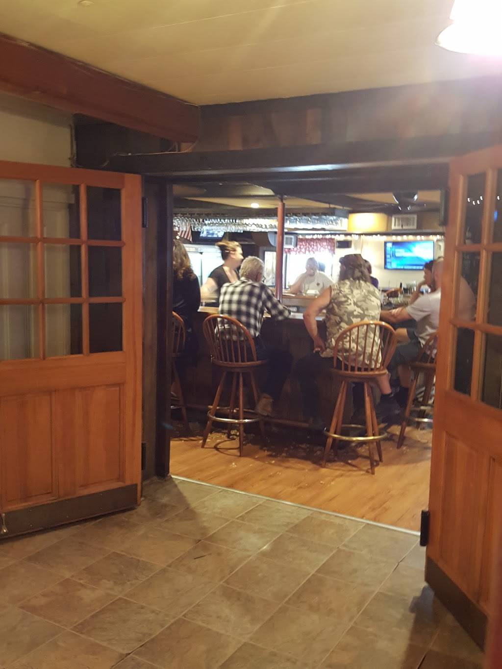 Greshville Inn | restaurant | 1013 Reading Ave, Boyertown, PA 19512, USA | 6103676994 OR +1 610-367-6994