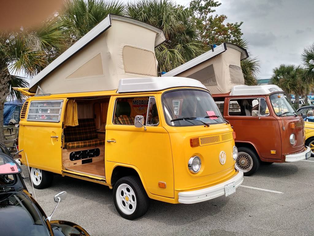 Puzinos Pizza | meal delivery | 1107 S Patrick Dr # B, Satellite Beach, FL 32937, USA | 3217774744 OR +1 321-777-4744